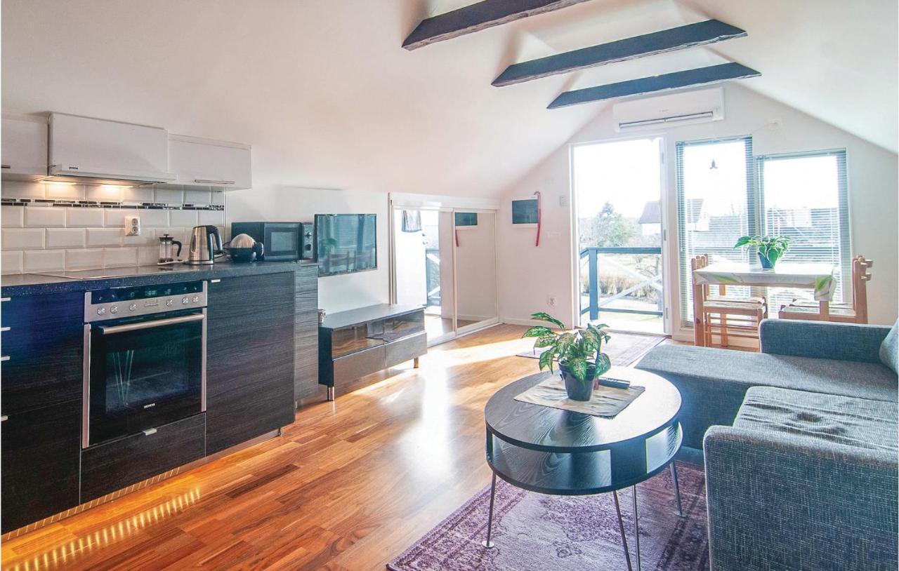 Cozy Apartment In Klintehamn With Wifi Exterior photo